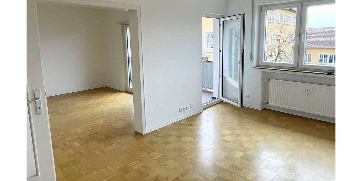Etagenwohnung 70193 Hölderlinplatz - 3 Zimmer, 75 m&sup2;, 1.350&euro; | Angebot:26007051