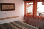 Aussicht, Sonne & Komfort: 2½‑Zi. DG‑Wohnung in gehobener Ausstattung - Wallbox‑Vorbereitung - Dachgeschoßwohnung Schönaich | Angebot:26945980