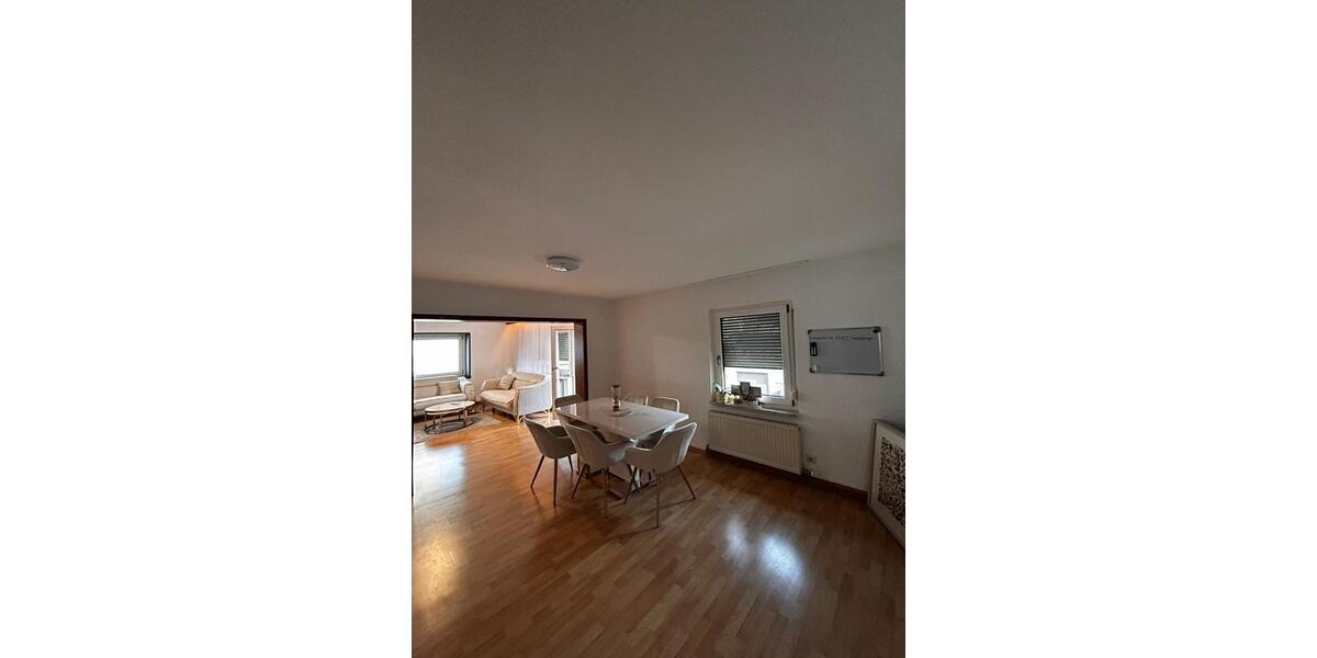 Etagenwohnung Sindelfingen Darmsheim - 3.5 Zimmer, 104 m&sup2;, 1.700&euro; | Angebot:25408362