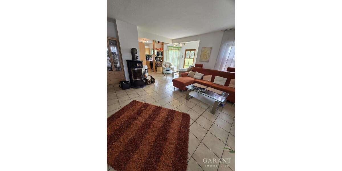 Etagenwohnung Herrenberg - 3.5 Zimmer, 85 m&sup2;, 310.000&euro; | Angebot:22081003