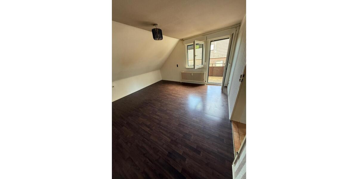 Dachgeschoßwohnung Neckartenzlingen - 1.5 Zimmer, 30 m&sup2;, 85.000&euro; | Angebot:27185793