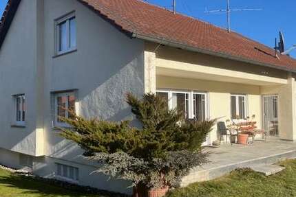 Haus Burladingen - 7 Zimmer, 215 m&sup2;, 389.000&euro; | Angebot:24640371