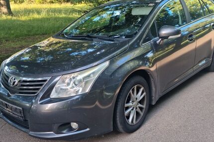 Toyota Avensis 180.000 km 4.999 &euro; Magstadt (in der Nähe von Stuttgart) 71106