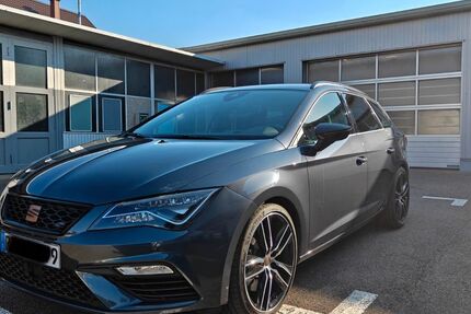 Seat Leon 53.000 km 24.500 &euro; Grafenberg 72661