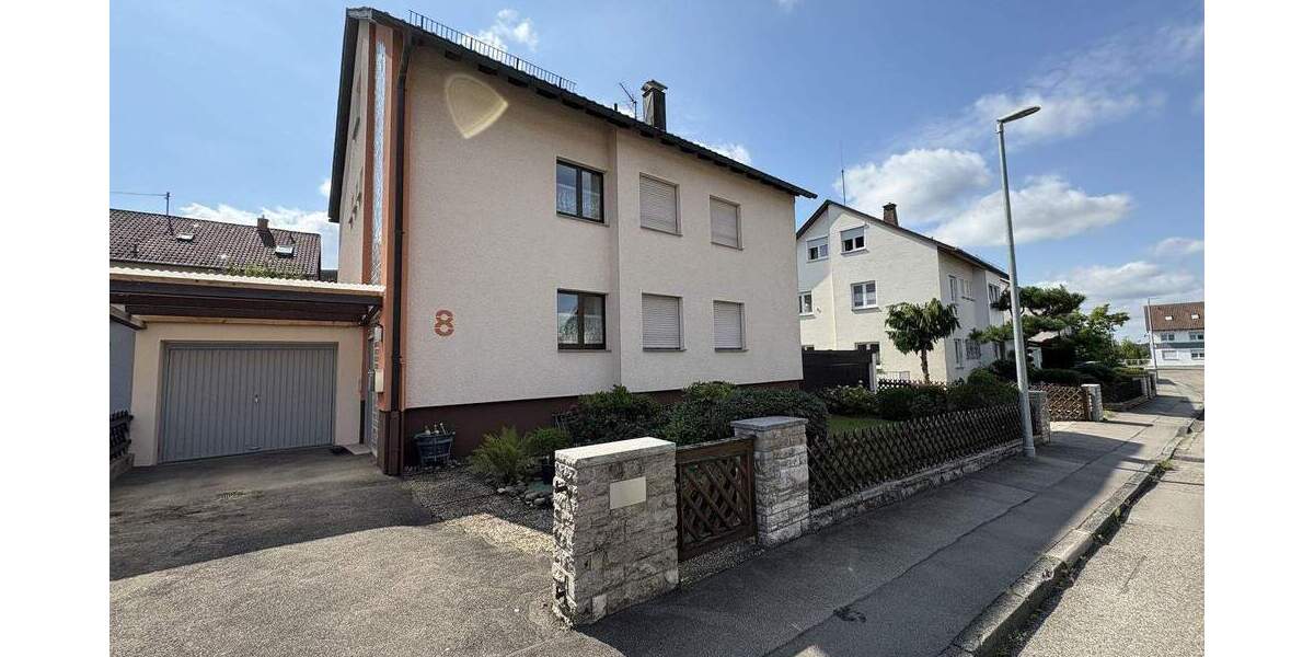 Mehrfamilienhaus, Wohnhaus Steinenbronn - 8 Zimmer, 155 m&sup2;, 690.000&euro; | Angebot:25748771