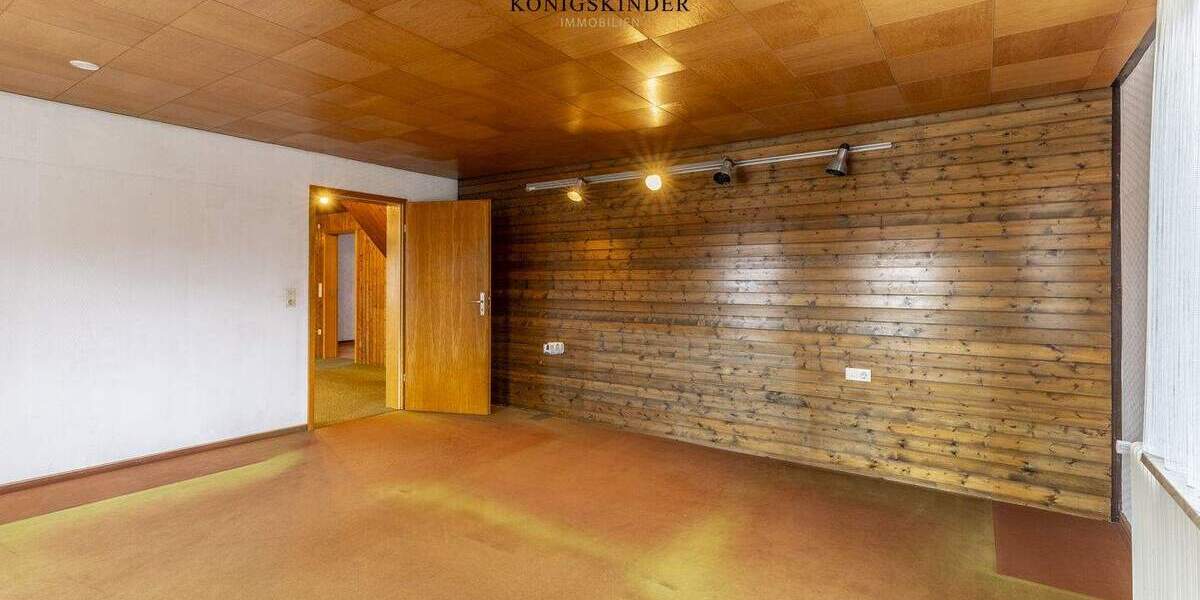 Mehrfamilienhaus, Wohnhaus Erkenbrechtsweiler - 9 Zimmer, 182 m&sup2;, 445.000&euro; | Angebot:25772704