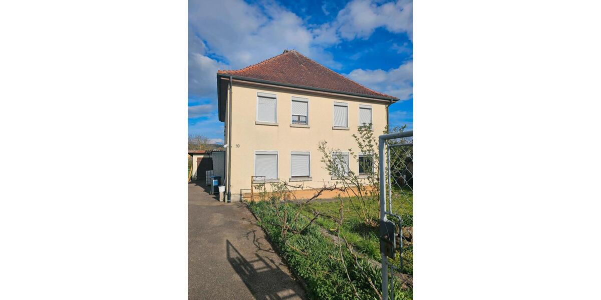 Erdgeschoßwohnung Ammerbuch - 5 Zimmer, 170 m&sup2;, 1.800&euro; | Angebot:25936825