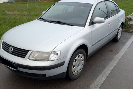 VW Passat 170.000 km 2.500 &euro; Oberboihingen 72644