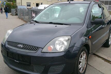 Ford Fiesta 200.000 km 1.990 &euro; Sindelfingen 71065