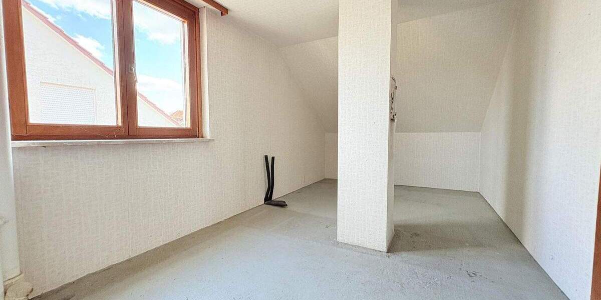 Mehrfamilienhaus, Wohnhaus Steinenbronn - 8 Zimmer, 155 m&sup2;, 690.000&euro; | Angebot:25748771