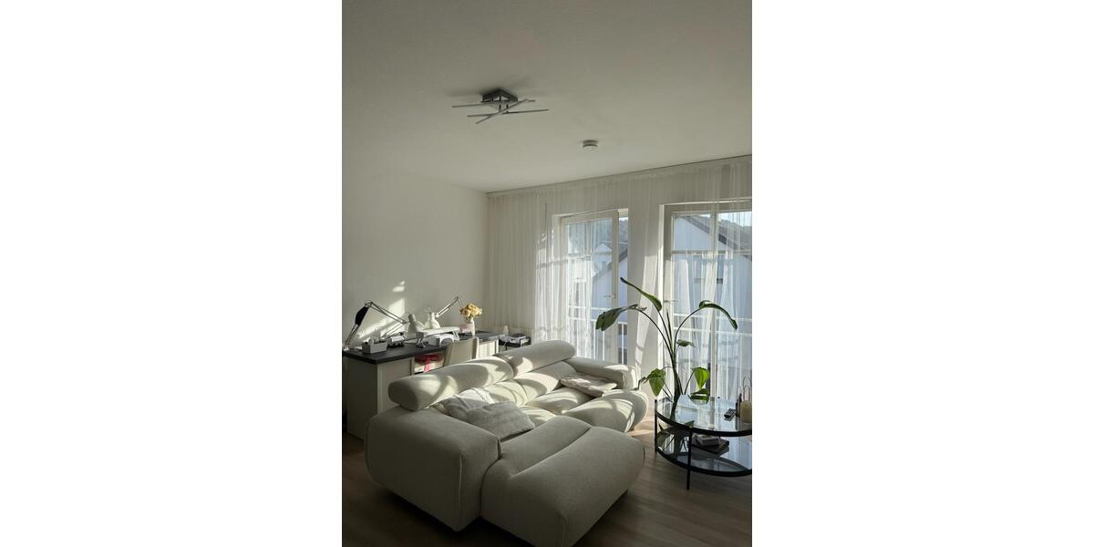 Etagenwohnung Rottenburg am Neckar - 2 Zimmer, 45 m&sup2;, 225.000&euro; | Angebot:25150620