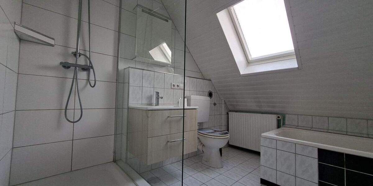 Einfamilienhaus Böblingen Dagersheim - 9 Zimmer, 200 m&sup2;, 730.000&euro; | Angebot:25671732