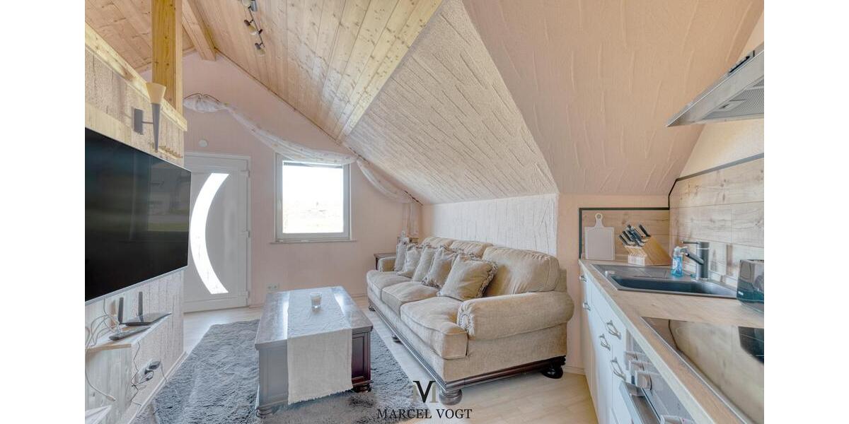 Einfamilienhaus Hülben - 8.5 Zimmer, 337 m&sup2;, 4.620&euro; | Angebot:23816966