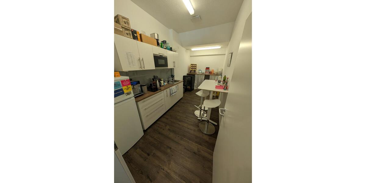 Gewerbeobjekt Stuttgart - 1.200&euro; | Angebot:25968839