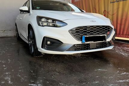 Ford Focus 47.000 km 25.500 &euro; Rottenburg am Neckar 72108