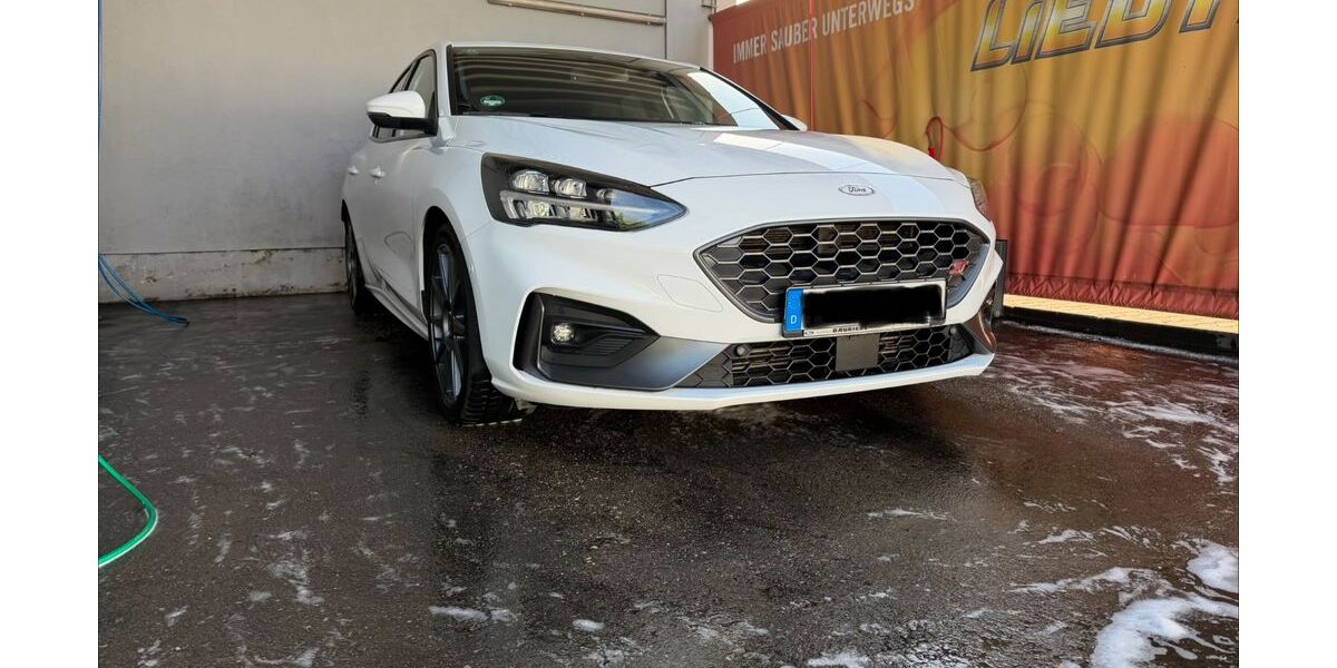 Ford Focus 47.000 km 25.500 &euro; Rottenburg am Neckar 72108