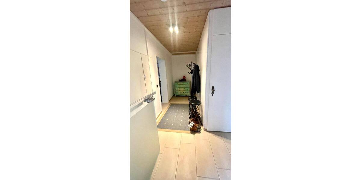 Mehrfamilienhaus, Wohnhaus Steinenbronn - 6 Zimmer, 190 m&sup2;, 2.650&euro; | Angebot:26290912