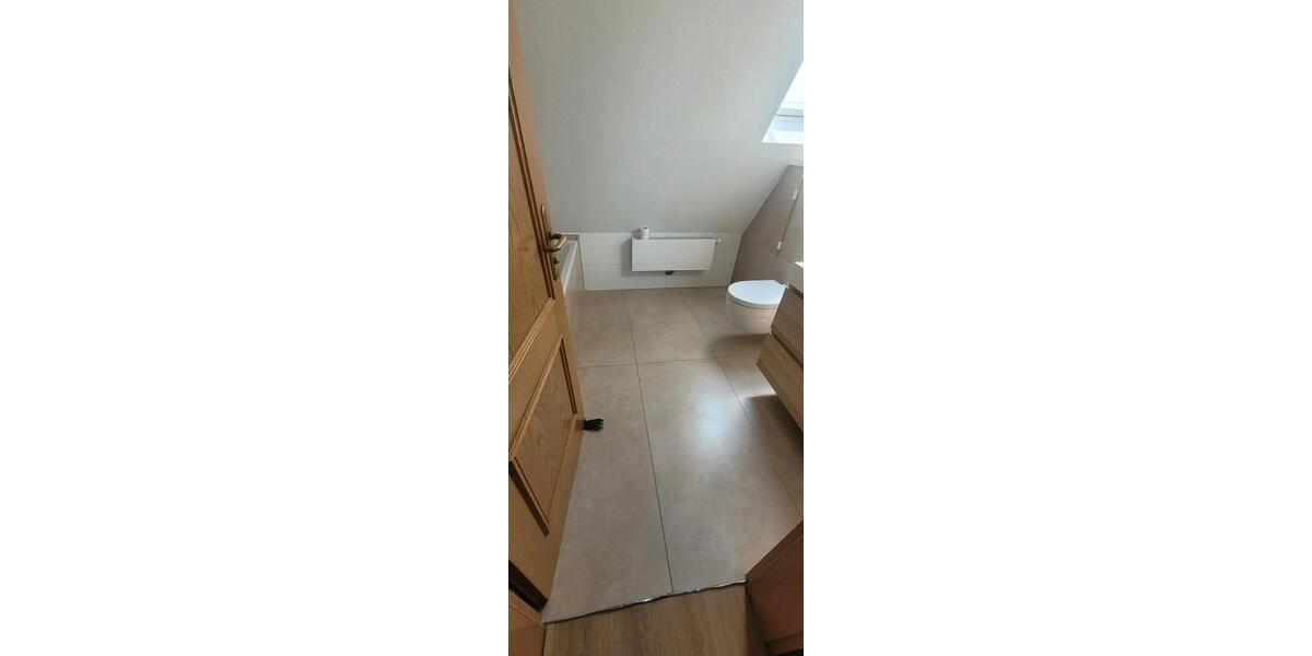 Maisonettenwohnung Herrenberg - 5.5 Zimmer, 100 m&sup2;, 1.500&euro; | Angebot:25611461