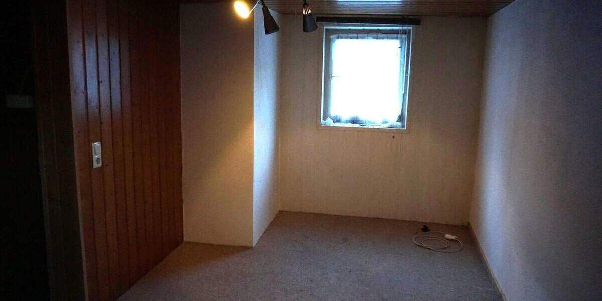 Einfamilienhaus Horb am Neckar Horb - 9 Zimmer, 180 m&sup2;, 149.000&euro; | Angebot:25746400