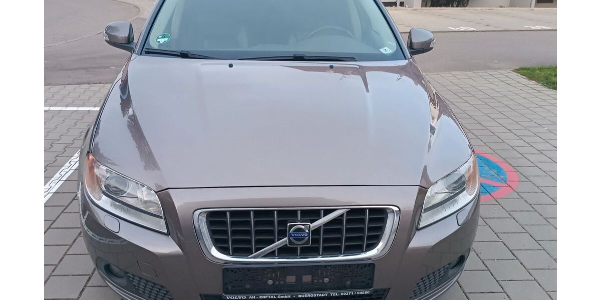 Volvo V70 226.894 km 9.300 &euro; Bodelshausen 72411
