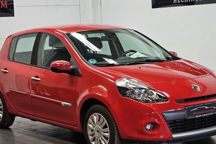 Renault Clio 64.000 km 5.450 &euro; Hechingen 72379
