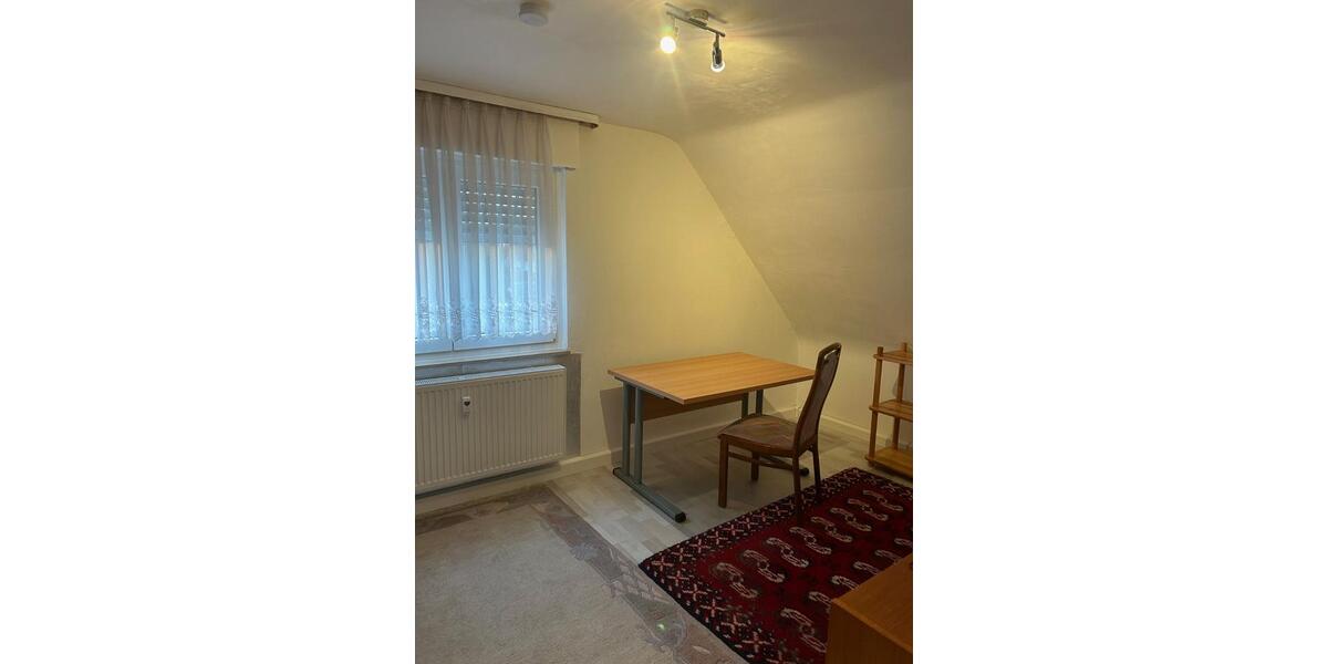 Dachgeschoßwohnung Rottenburg am Neckar - 3 Zimmer, 65 m&sup2;, 750&euro; | Angebot:25300788
