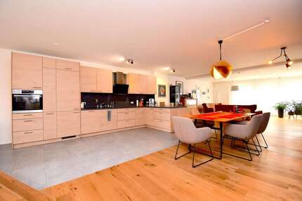 Wohnung Weil der Stadt - 3.5 Zimmer, 163 m&sup2;, 1.700&euro; | Angebot:26363519