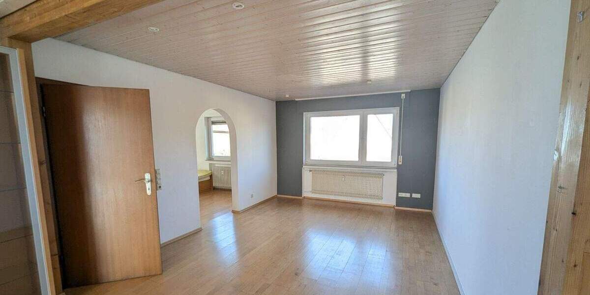 Mehrfamilienhaus, Wohnhaus Böblingen - 9 Zimmer, 178 m&sup2;, 619.000&euro; | Angebot:25862240