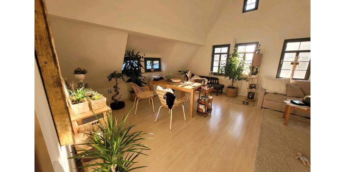 Dachgeschoßwohnung Rottenburg am Neckar - 2 Zimmer, 65 m&sup2;, 269.000&euro; | Angebot:27096426