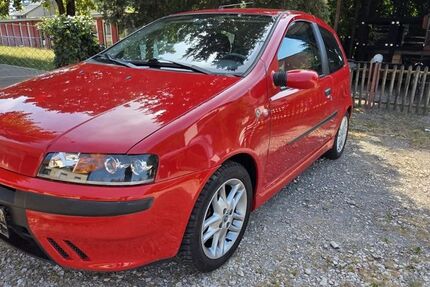 Fiat Punto 83.400 km 6.900 &euro; Schlaitdorf 72667