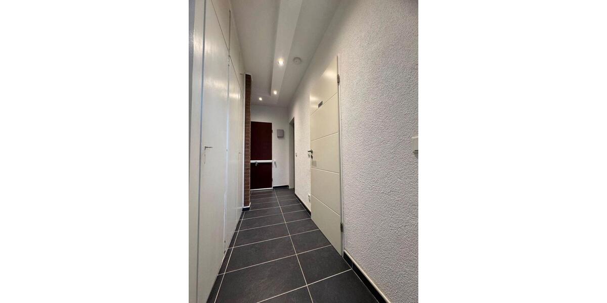 Etagenwohnung Rottenburg am Neckar - 4 Zimmer, 98 m&sup2;, 1.850&euro; | Angebot:25990817