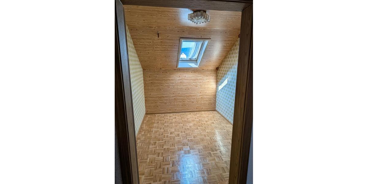 Doppelhaushälfte Dettingen an der Erms - 4.5 Zimmer, 106 m&sup2;, 295.000&euro; | Angebot:27259194