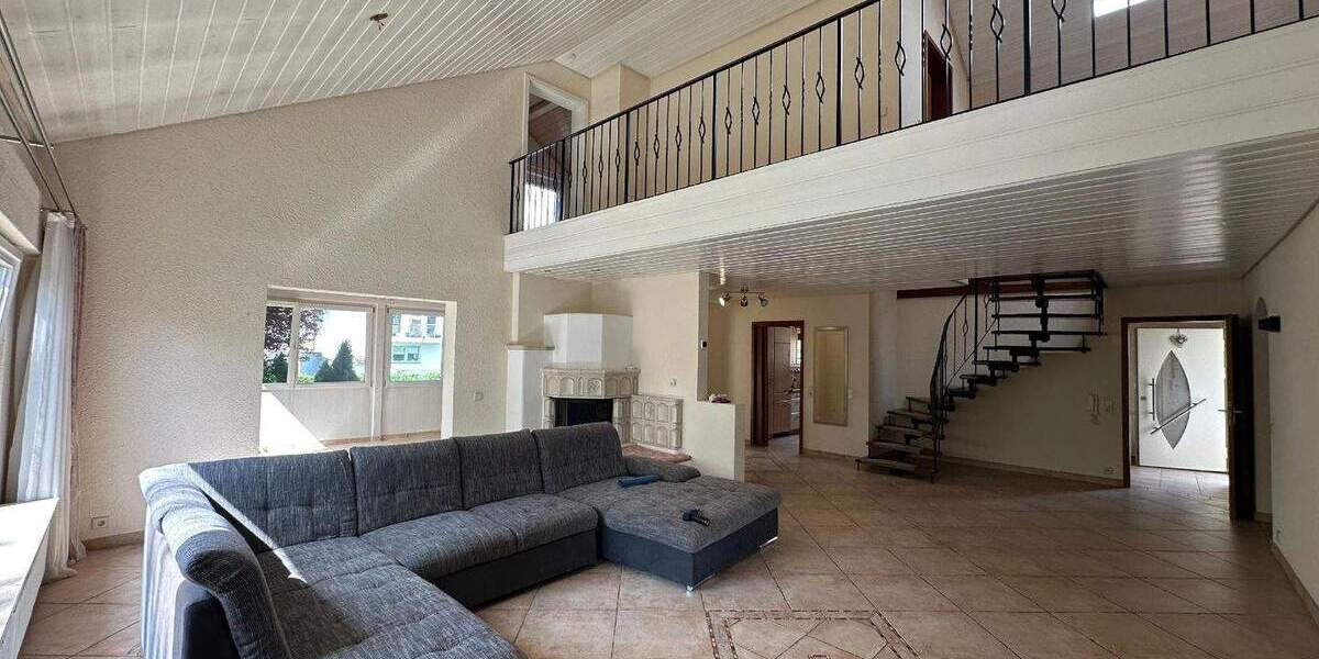 Mehrfamilienhaus, Wohnhaus Althengstett - 5 Zimmer, 199 m&sup2;, 2.500&euro; | Angebot:25821147