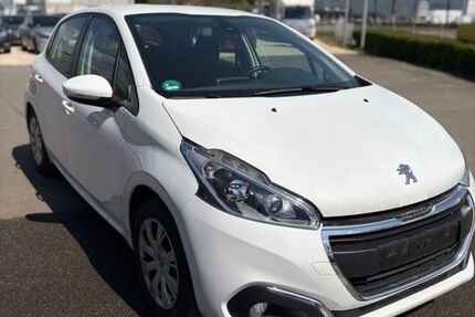 Peugeot 208 74.675 km 6.250 &euro; Pfullingen 72793