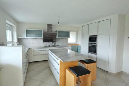 Wohnung Haigerloch - 4 Zimmer, 140 m&sup2;, 1.400&euro; | Angebot:24395840