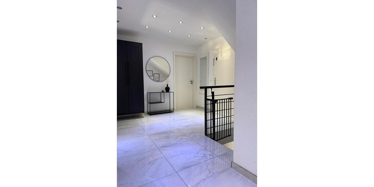 Einfamilienhaus Burladingen - 9 Zimmer, 282 m&sup2;, 648.000&euro; | Angebot:27244489