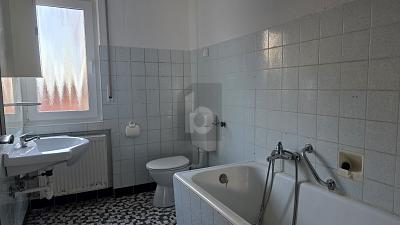 RENDITE-MEHRFAMILIENHAUS IN OBERJETTINGEN - Mehrfamilienhaus, Wohnhaus Jettingen | Angebot:25420104