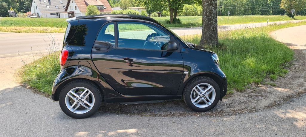 Smart ForTwo 15.000 km 12.999 &euro; Schönaich 71101
