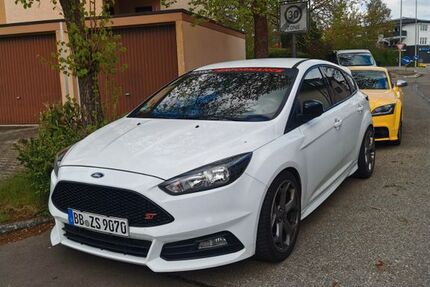 Ford Focus 162.000 km 12.599 &euro; Jettingen 71131
