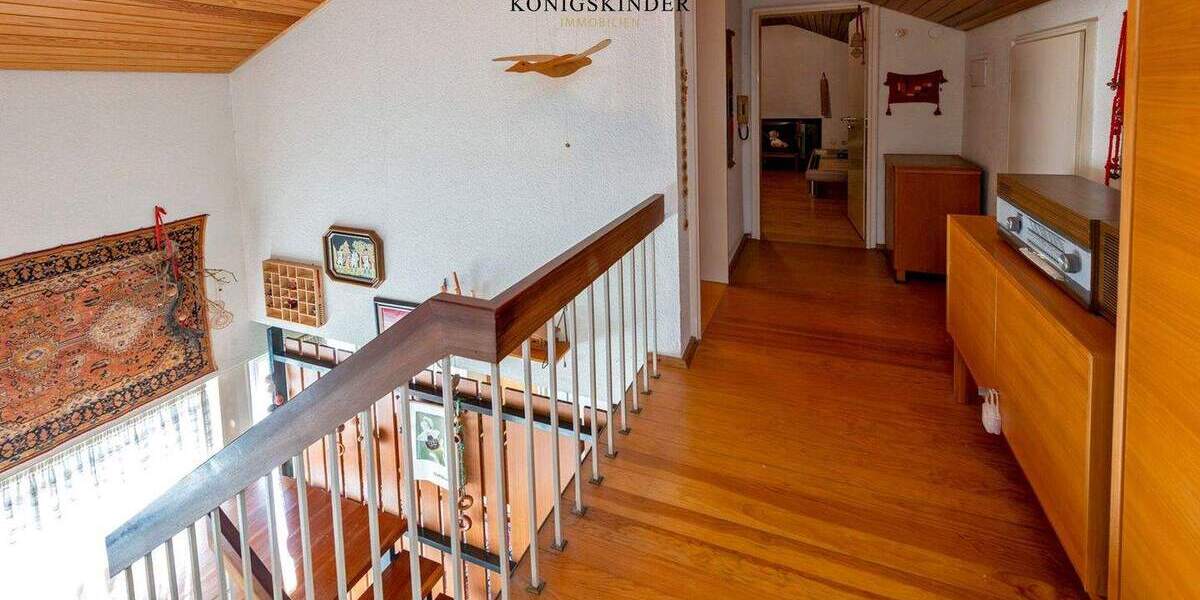 Einfamilienhaus Bad Urach - 6 Zimmer, 182 m&sup2;, 395.000&euro; | Angebot:25669344