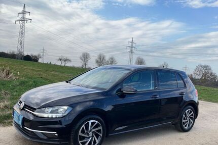 VW Golf 172.000 km 9.950 &euro; Mühlhausen 70378