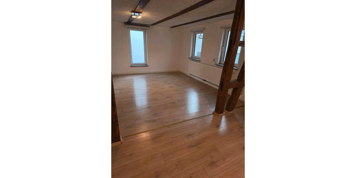 Etagenwohnung Weil der Stadt - 4 Zimmer, 110 m&sup2;, 1.800&euro; | Angebot:26393617