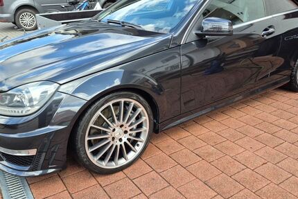 Mercedes-Benz C 63 AMG 136.200 km 44.300 &euro; Stuttgart 70569