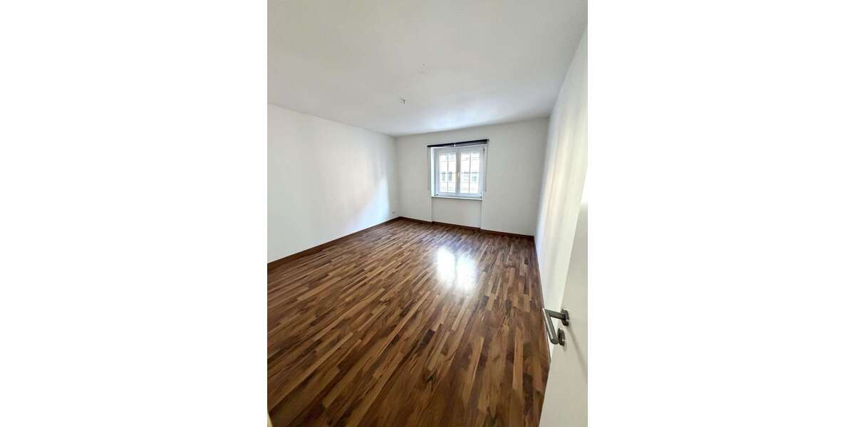 Etagenwohnung Stuttgart Lehen - 3 Zimmer, 68 m&sup2;, 335.000&euro; | Angebot:27529796