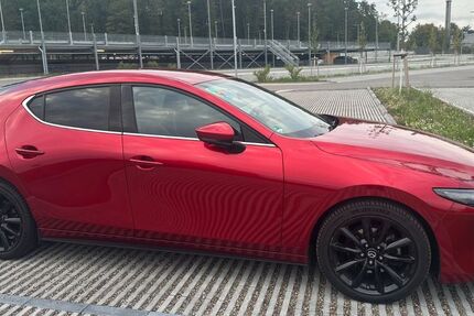 Mazda 3 81.200 km 19.500 &euro; Stuttgart 70190