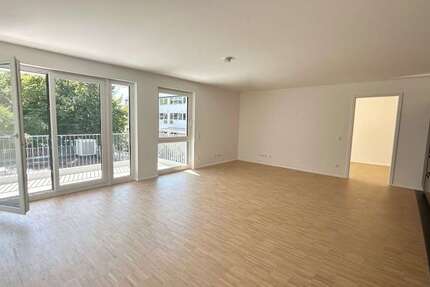 Wohnung Stuttgart Untertürkheim - 4 Zimmer, 104 m&sup2;, 1.790&euro; | Angebot:23067154