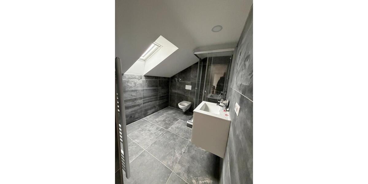 Dachgeschoßwohnung Herrenberg - 2 Zimmer, 50 m&sup2;, 1.100&euro; | Angebot:25137051