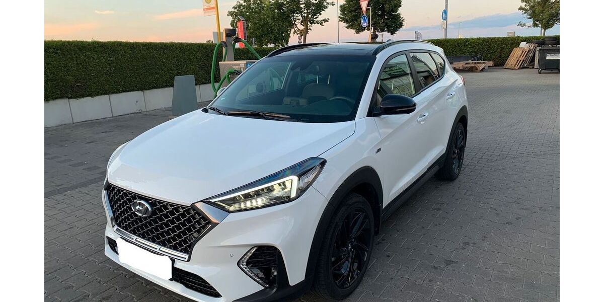 Hyundai TUCSON 112.000 km 19.700 &euro; Stuttgart 70599
