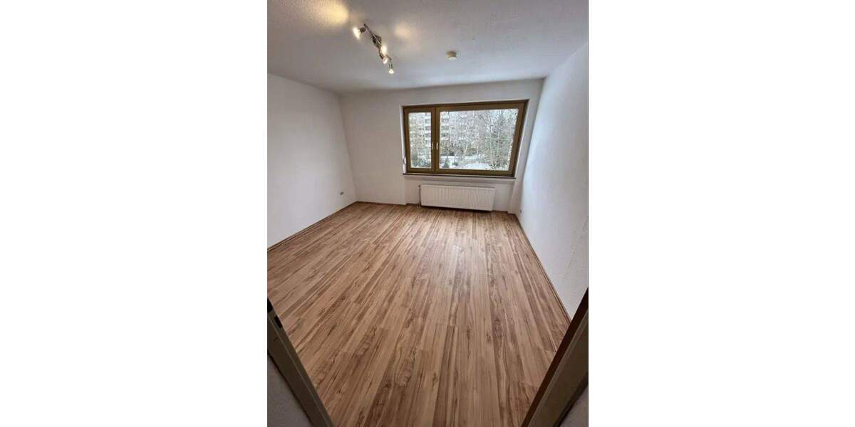 Etagenwohnung Herrenberg - 4 Zimmer, 96 m&sup2;, 330.000&euro; | Angebot:25712558