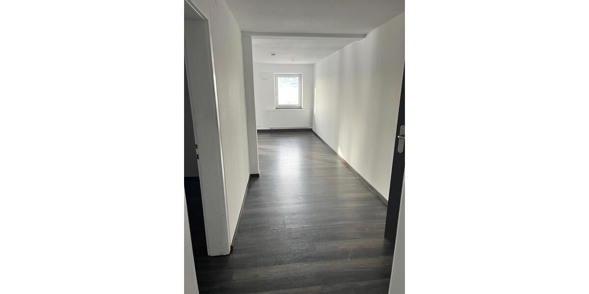 Etagenwohnung St. Johann - 3 Zimmer, 90 m&sup2;, 1.000&euro; | Angebot:25105247